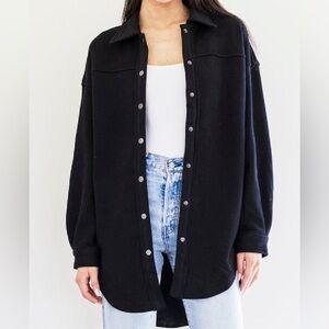 PRIV - NWT Black Shacket Overshirt Snap Front Size Large